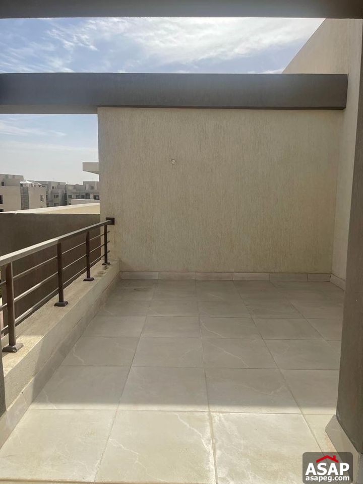 Penthouse for Rent in Fifth Square