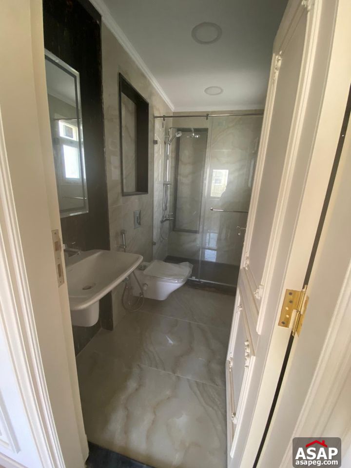 Twin House for Rent in Mivida Emaar