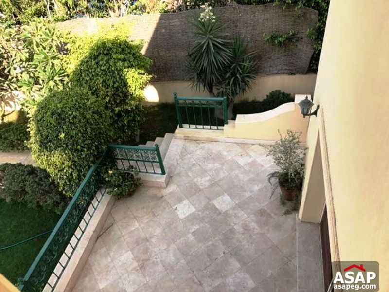 Villa with Big Garden for Rent in New Cairo