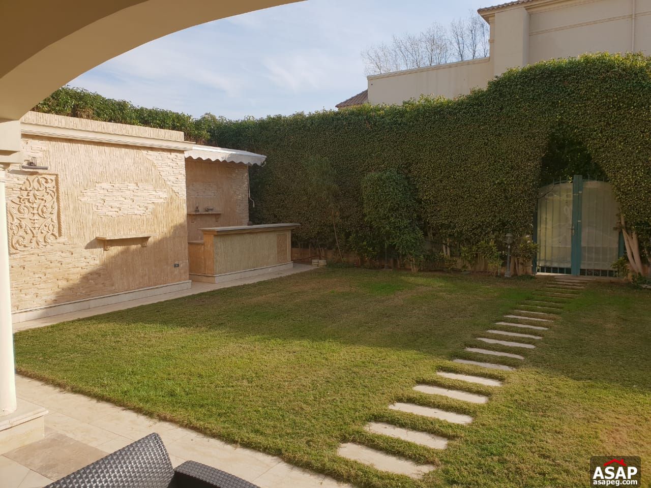 Stand Alone with Pool View for Sale in El Patio Stand Alone with Pool View for Sale in El Patio