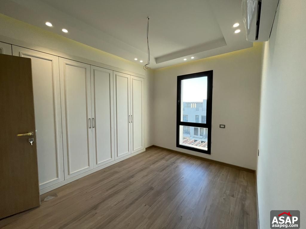 Triplex for Rent in Eastown Compound