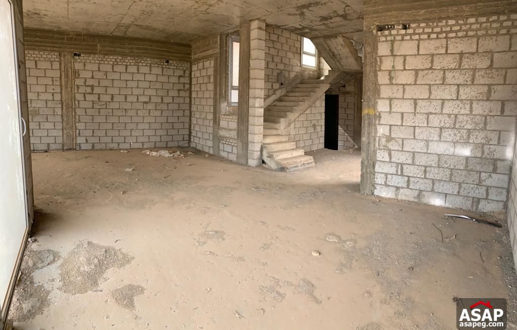 Villa for Sale in Village Gardens Katameya