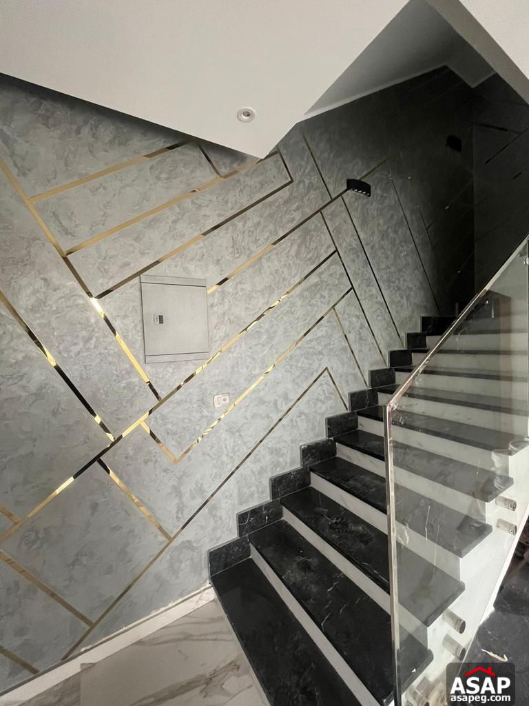 Triplex for Rent in Eastown Compound Triplex for Rent in Eastown Compound