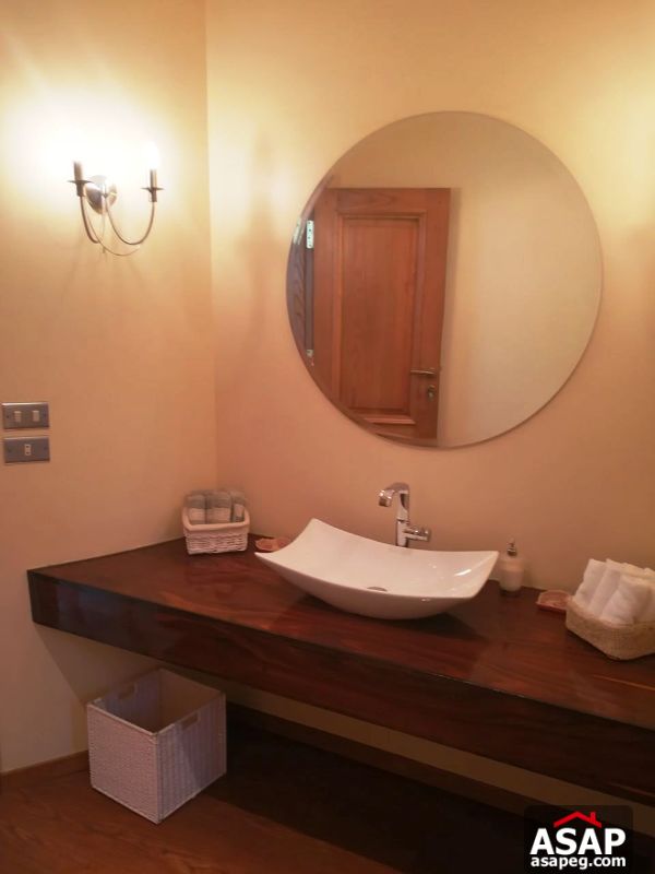 Villa for Rent in City View Villa for Rent in City View