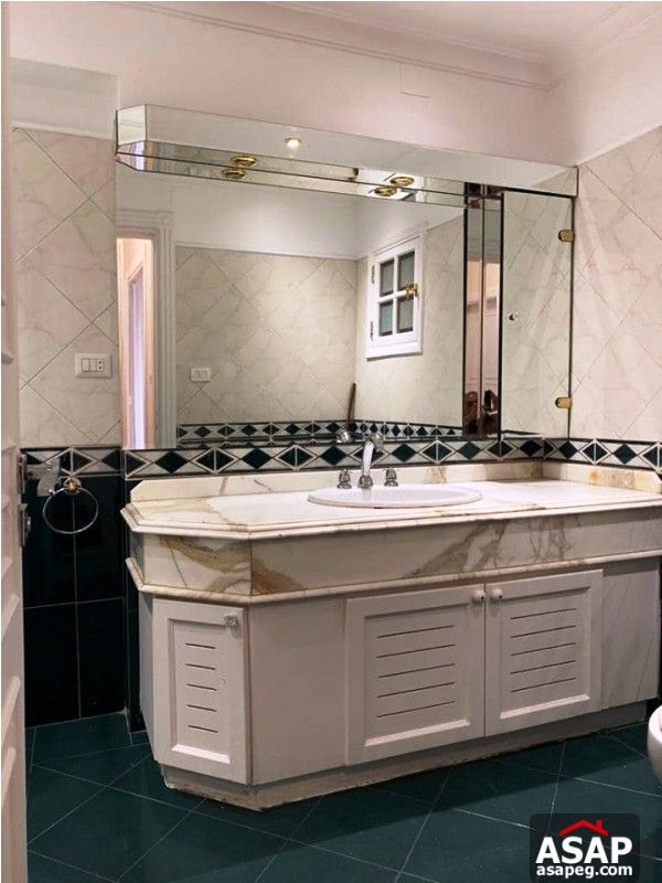 Apartment with Nile View in Zamalek for Rent