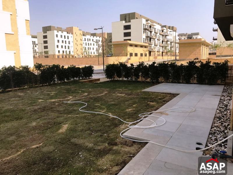 Apartment with Garden for Rent in Eastown Apartment with Garden for Rent in Eastown