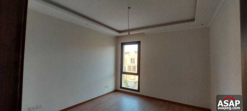 Triplex for Rent in Eastown Compound Triplex for Rent in Eastown Compound