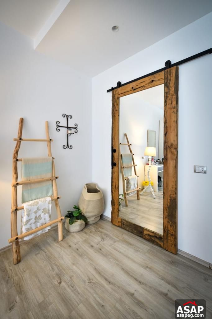 Duplex with Garden for Rent Eastown Duplex with Garden for Rent Eastown