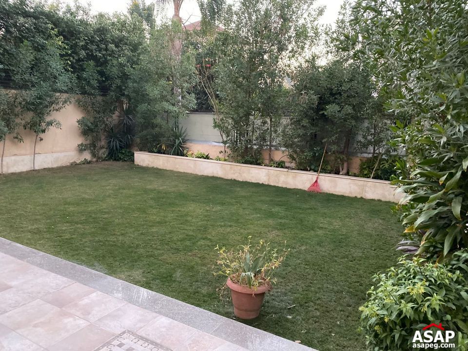 Twin House for Rent in Greens Compound Twin House for Rent in Greens Compound