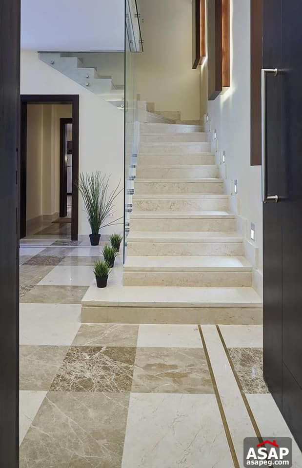 Triplex for Rent in Eastown Sodic