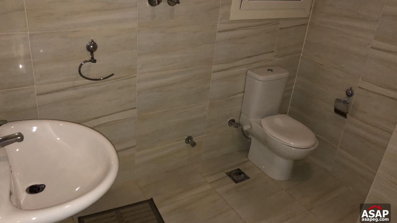 Penthouse for Sale in the Village Palm Hills Penthouse for Sale in the Village Palm Hills