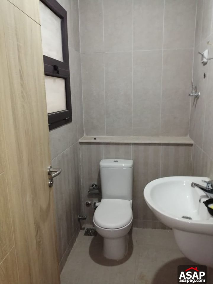 Apartment with Garden View for Rent in Fifth Square Apartment with Garden View for Rent in Fifth Square