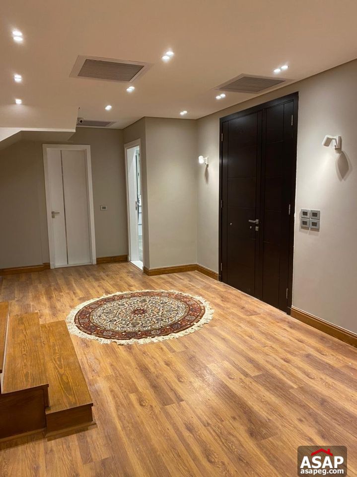 Duplex with Garden for Rent in VGK