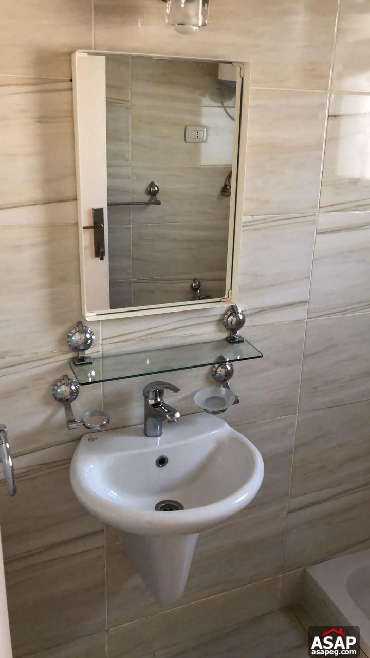 Penthouse for Sale in the Village Palm Hills Penthouse for Sale in the Village Palm Hills