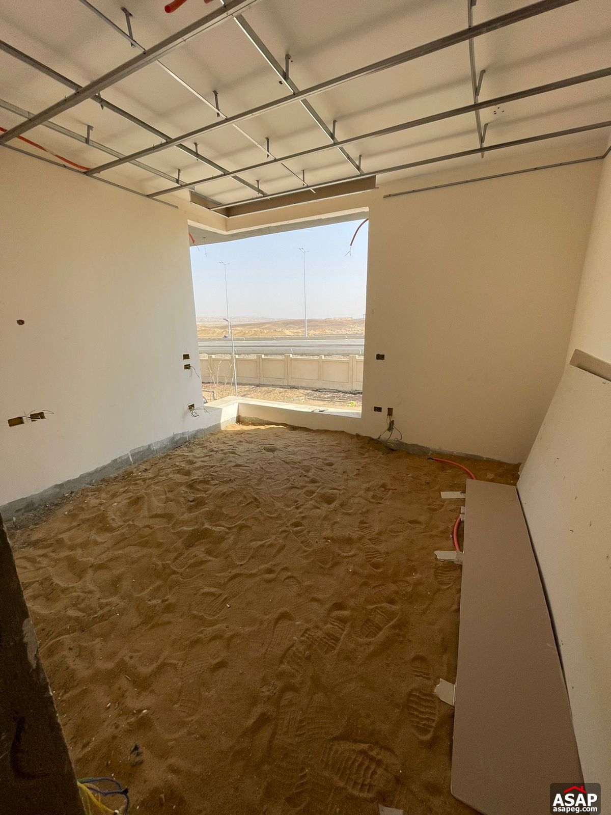 Town House Middle for Sale in Hyde Park Town House Middle for Sale in Hyde Park