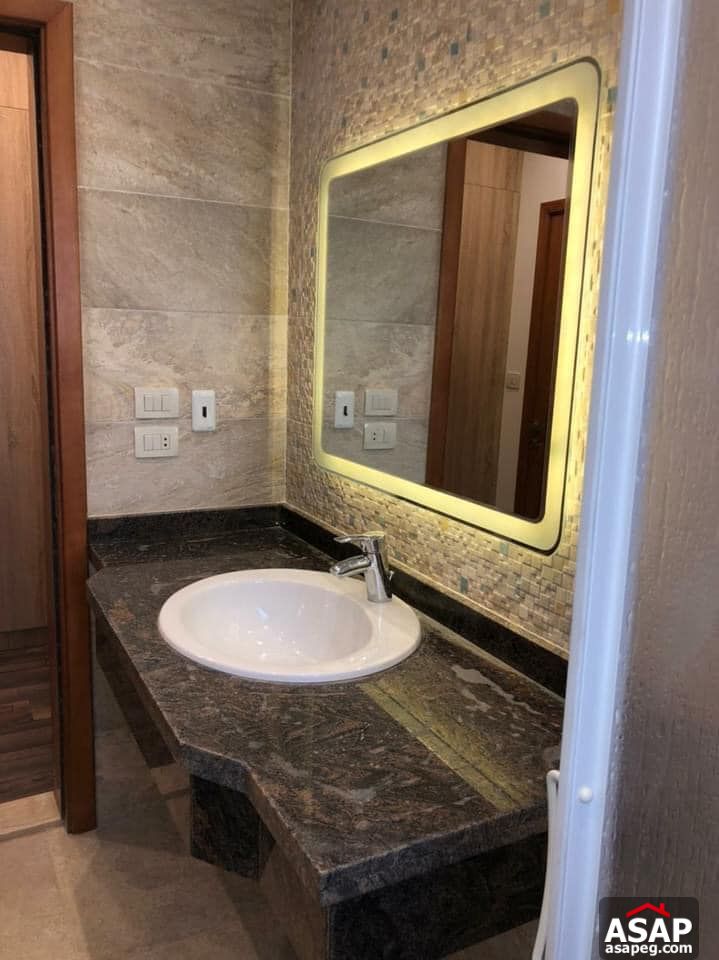 Flat for Rent in Eastown Sodic