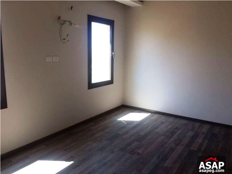 Ultra Modern Villa with Private Garden in New Cairo