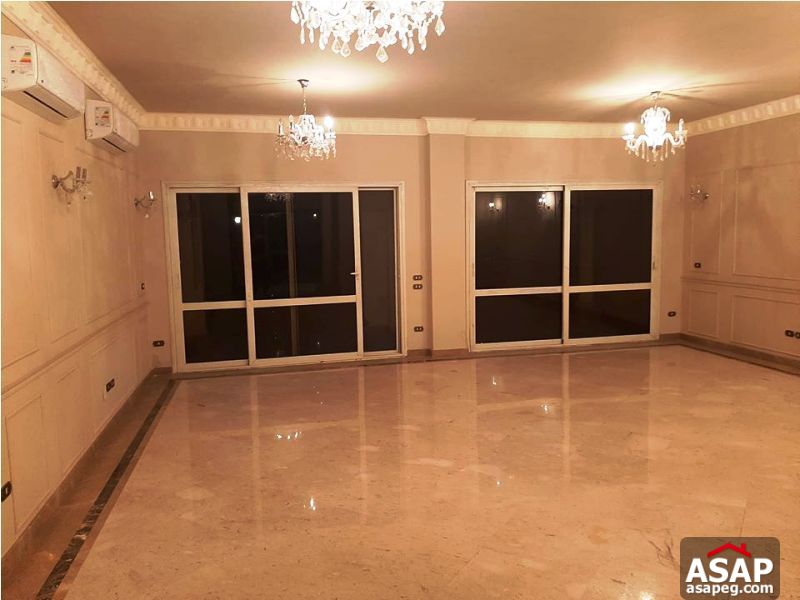 Twin House with Pool View in Patio for rent