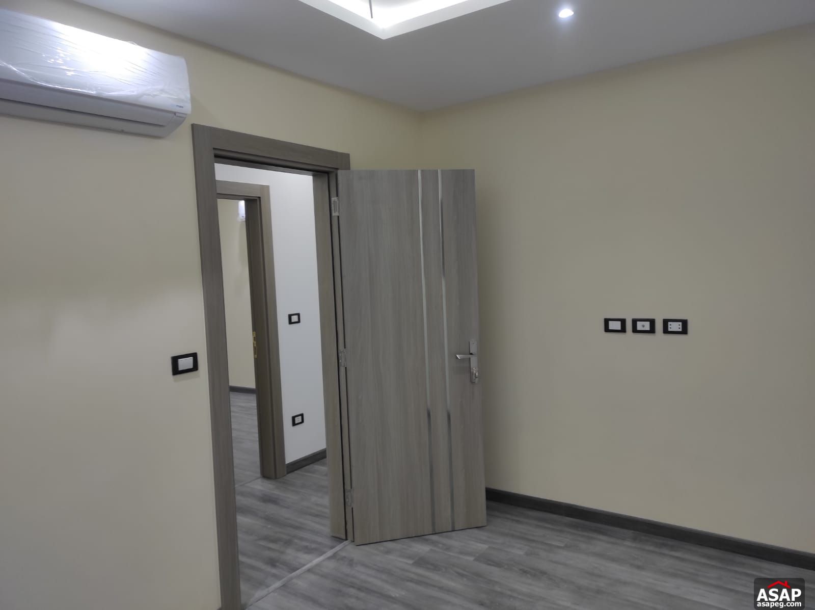 Semi Furnished Apartment for Rent in Hyde Park Semi Furnished Apartment for Rent in Hyde Park