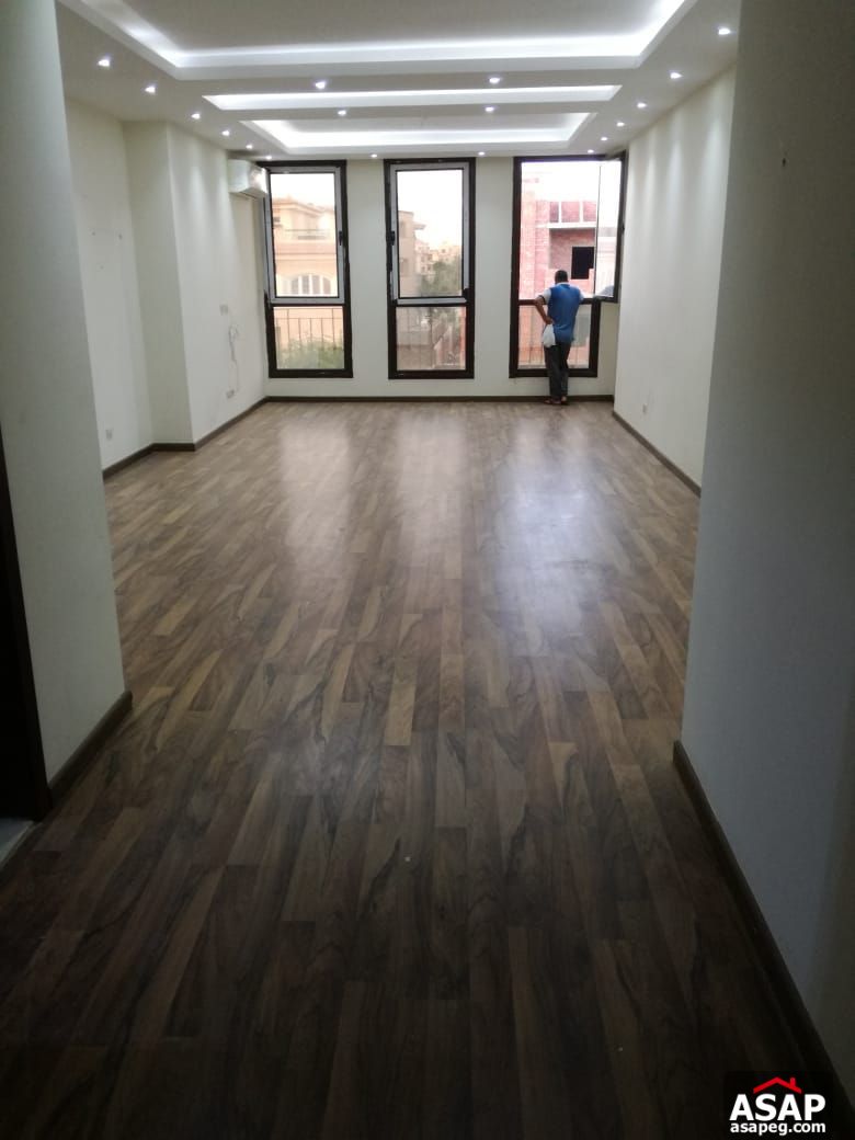 Apartment for rent in Shouyfat compound New Cairo