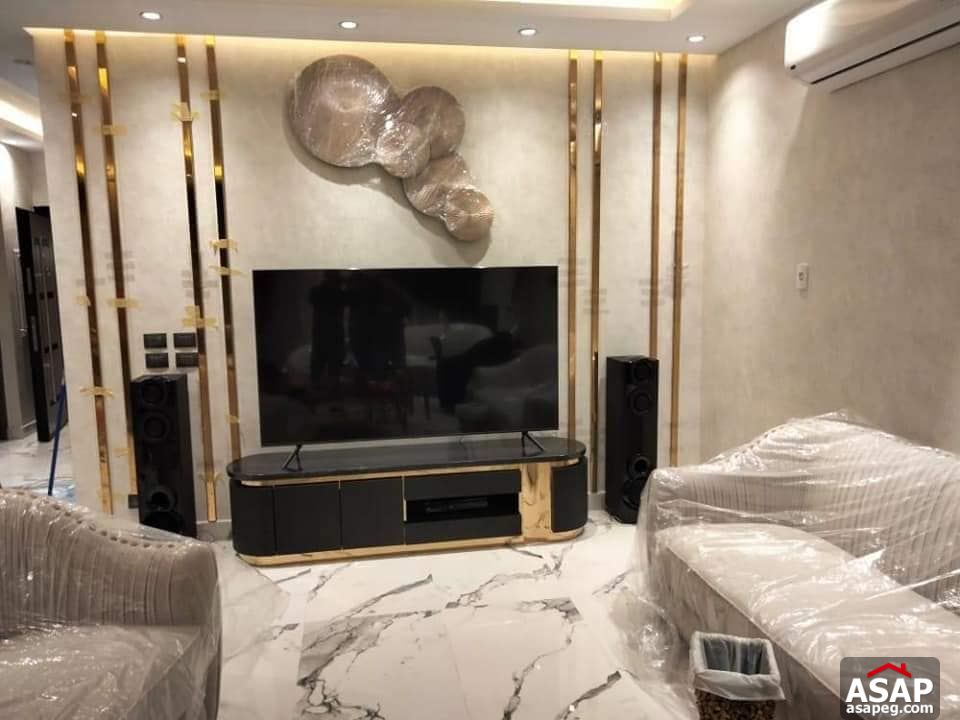 Villa for Rent in Hyde Park Compound