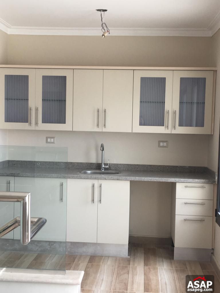 Duplex with Garden View in Eastown for Rent Duplex with Garden View in Eastown for Rent