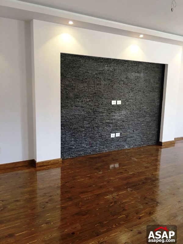 Roof for Rent in West Arabella