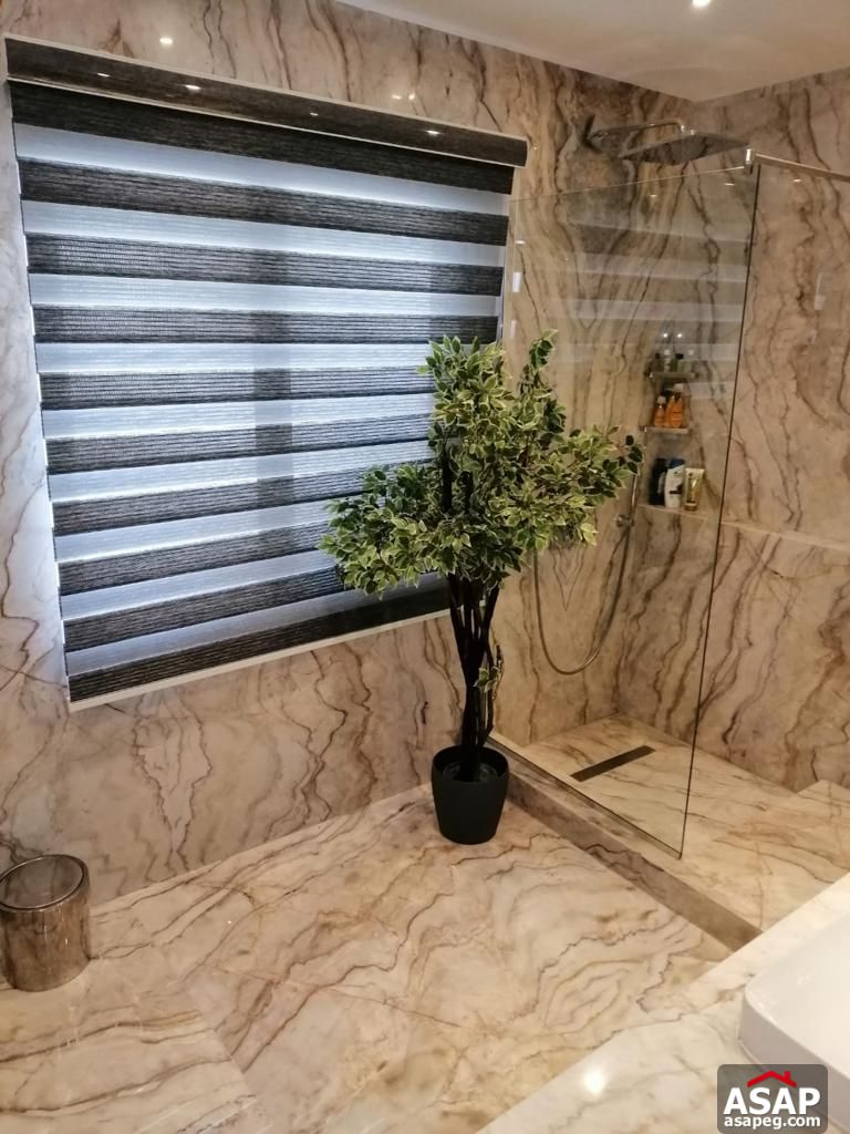 Apartment with Private Garden in the WaterWay for Rent Apartment with Private Garden in the WaterWay for Rent