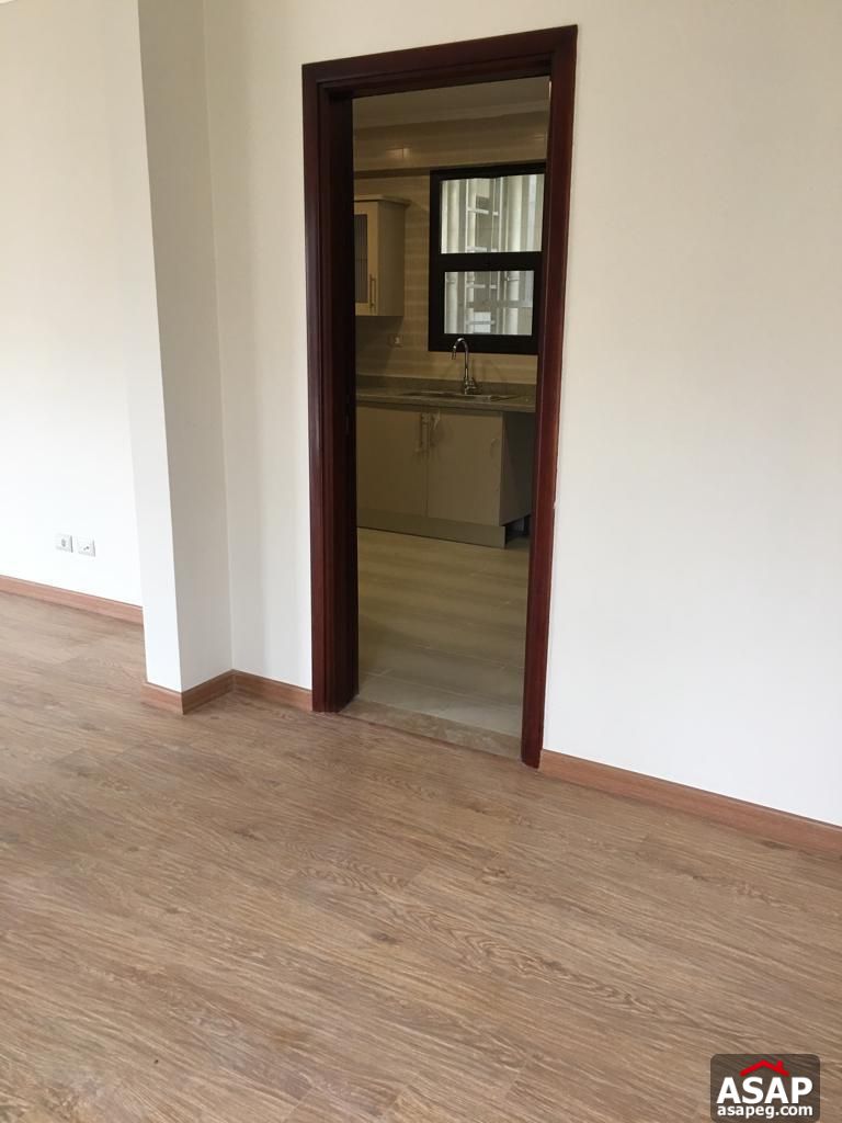 Duplex with Garden View in Eastown for Rent Duplex with Garden View in Eastown for Rent