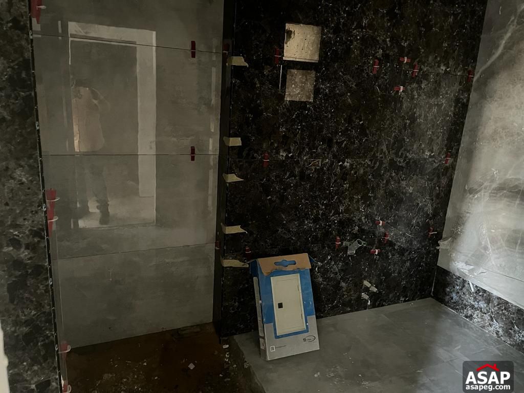 Duplex with Garden for Sale in Eastown