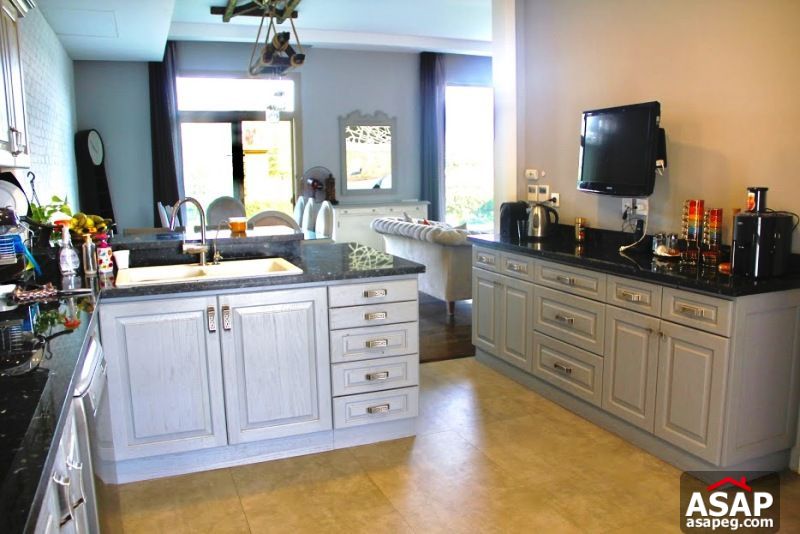 Furnished Villa with Garden for Rent in Allegria