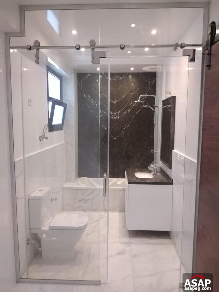 Duplex with Garden for Rent in Eastown