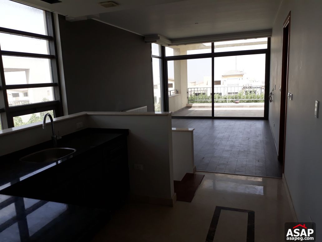 Twin House with Garden for Rent in Allegria