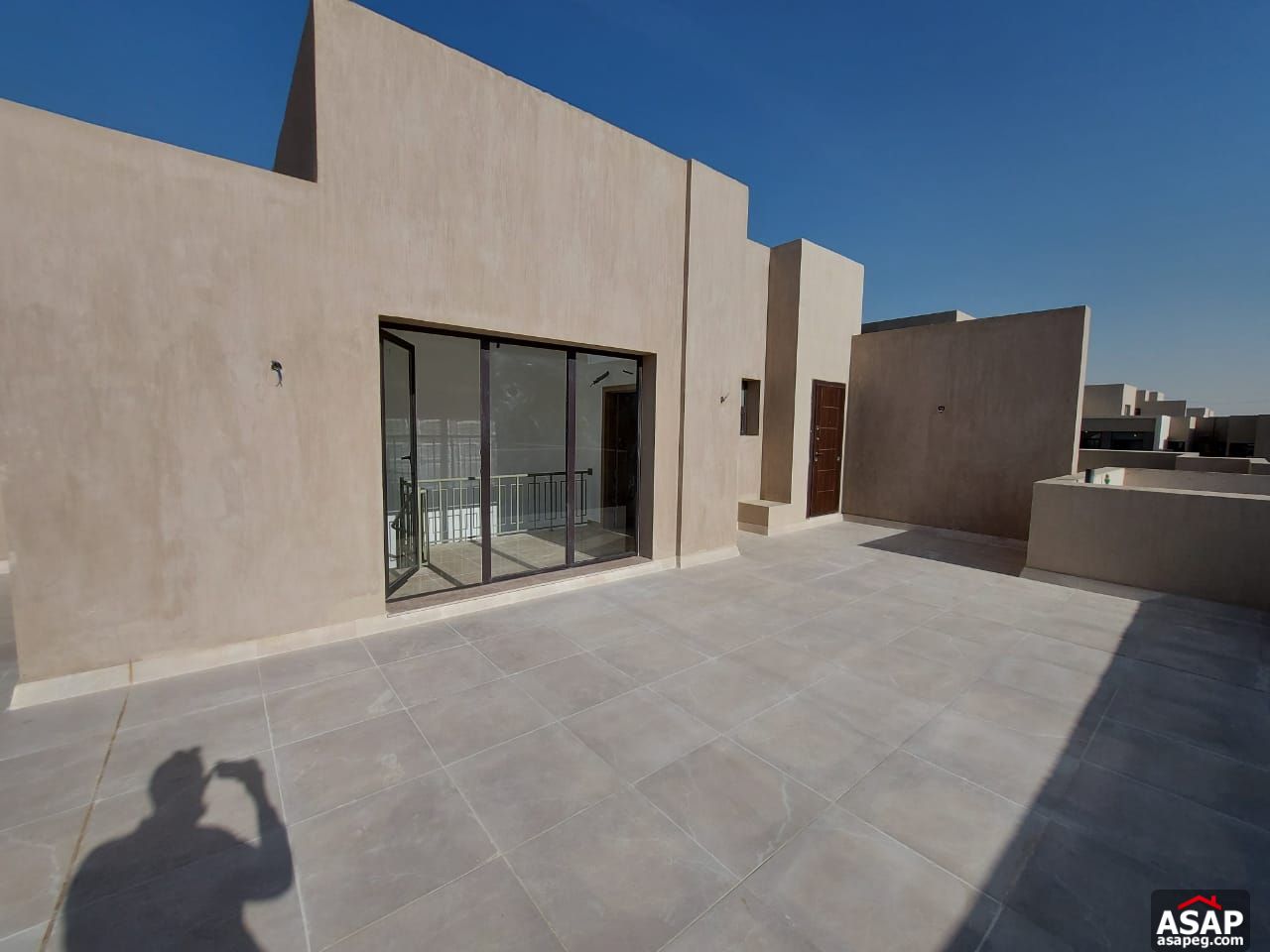 Penthouse for Rent in 5th Square