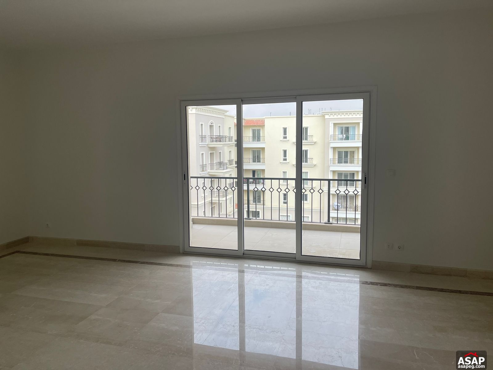 Finished Apartment with Pool View for Sale in Mivida Finished Apartment with Pool View for Sale in Mivida