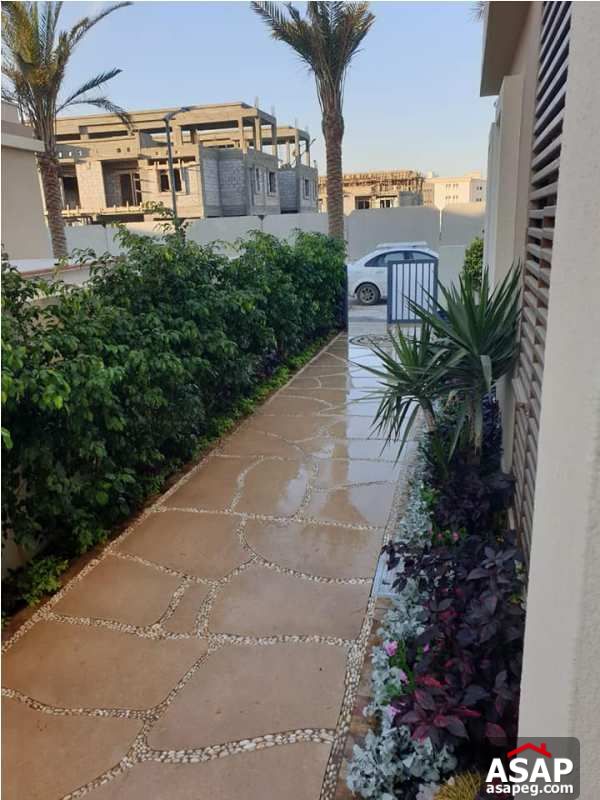 Stand Alone Villa with Lake View in Cairo Festival City