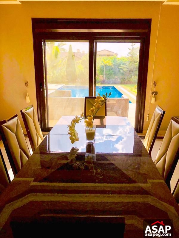 Luxury Villa for Rent in Swan Lake