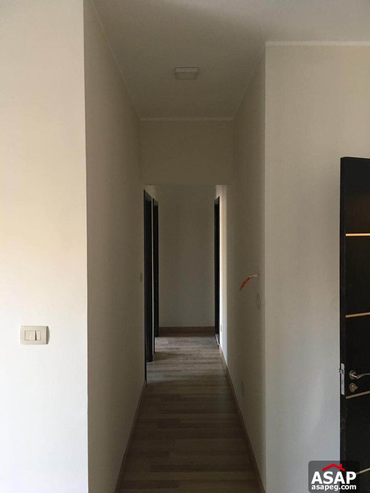 Apartment for Rent in Westown Compound Apartment for Rent in Westown Compound