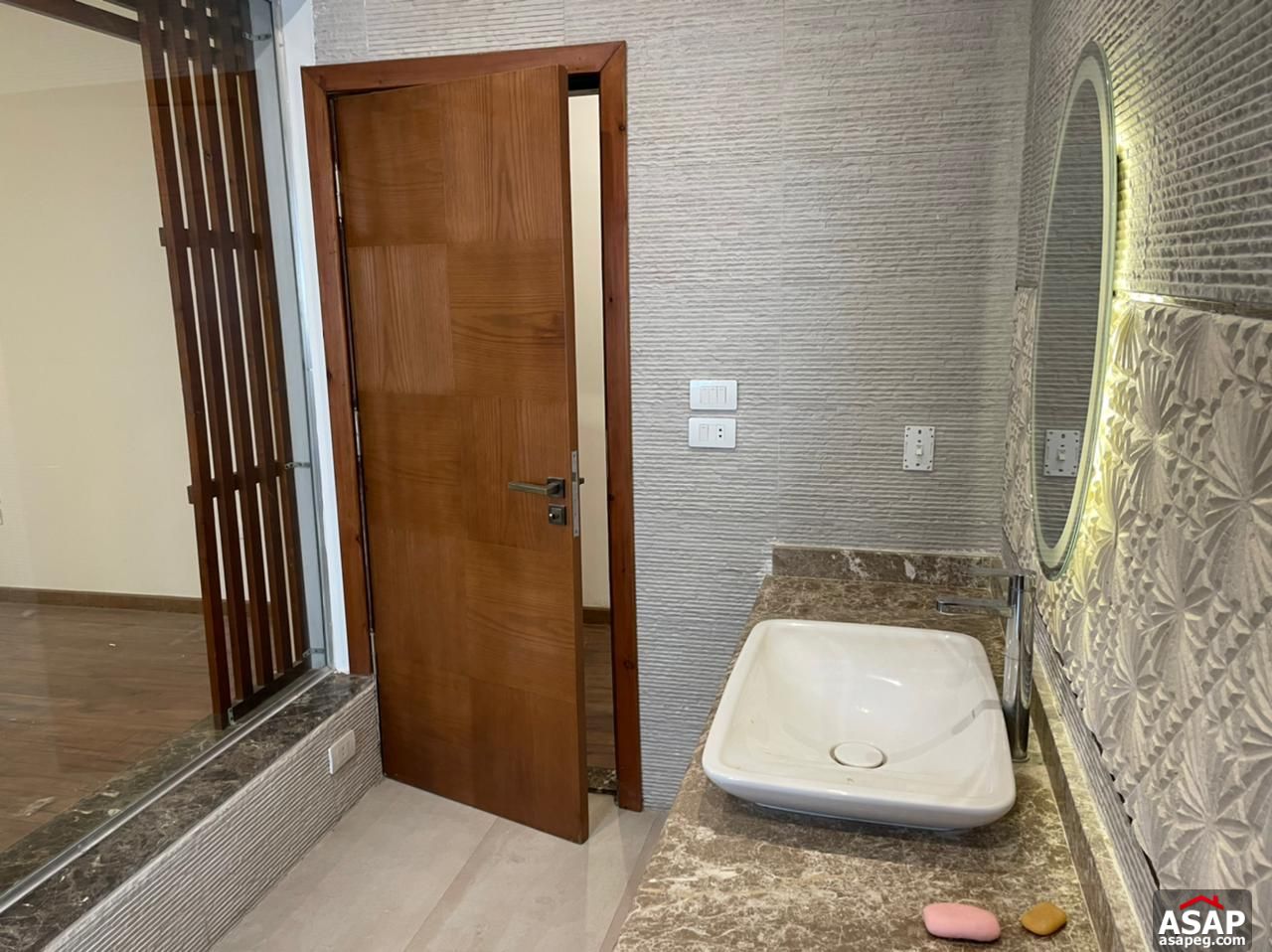 Finished Duplex for Sale in West Golf Finished Duplex for Sale in West Golf