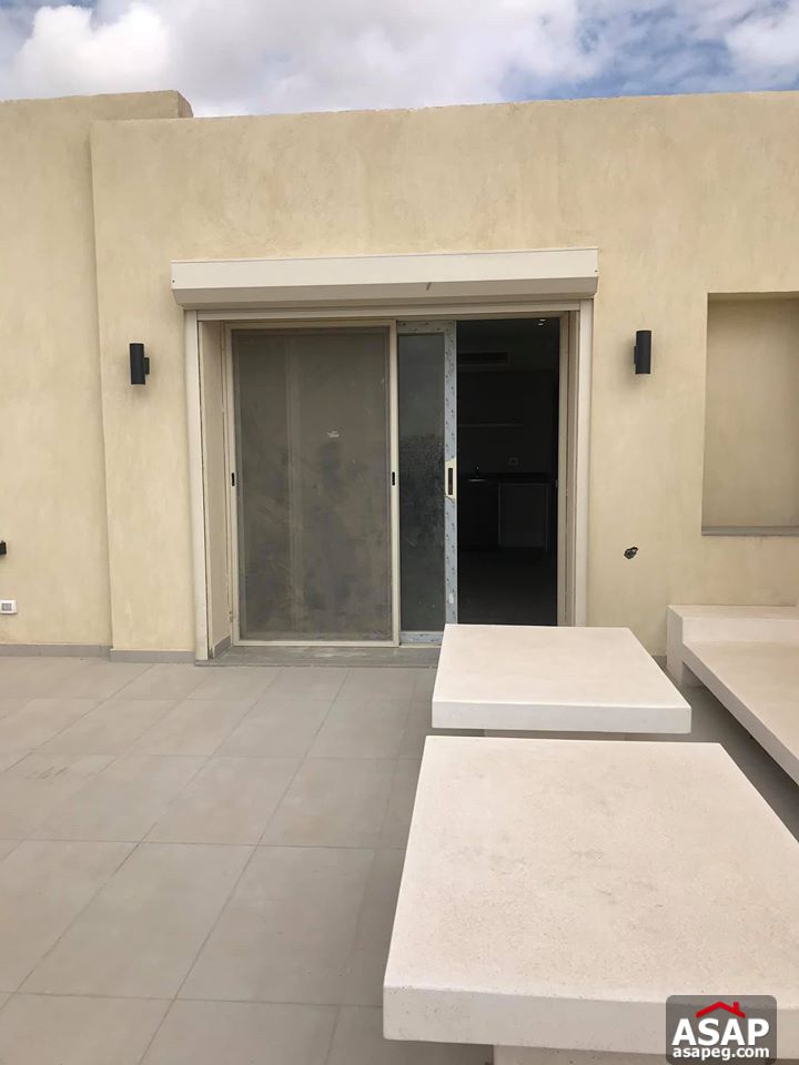 Twin House with Golf View in Palm Hills - 6 October