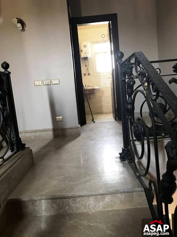 Ultra Modern Penthouse for Rent in the Village Compound