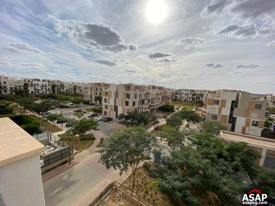 Studio for Rent in Westown Studio for Rent in Westown