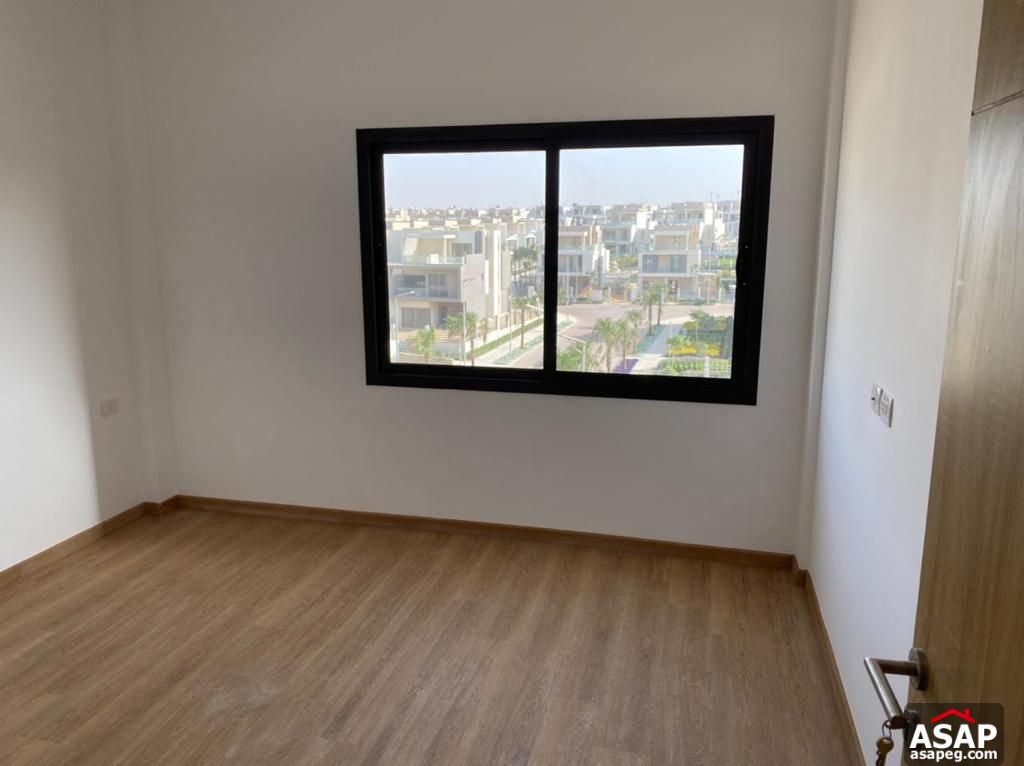 Penthouse for Sale in Fifth Square Compound Penthouse for Sale in Fifth Square Compound