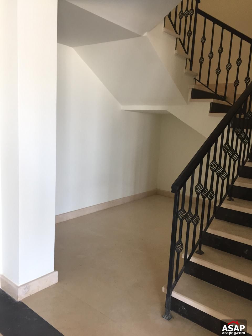 Duplex with Garden for Rent in Uptown Cairo