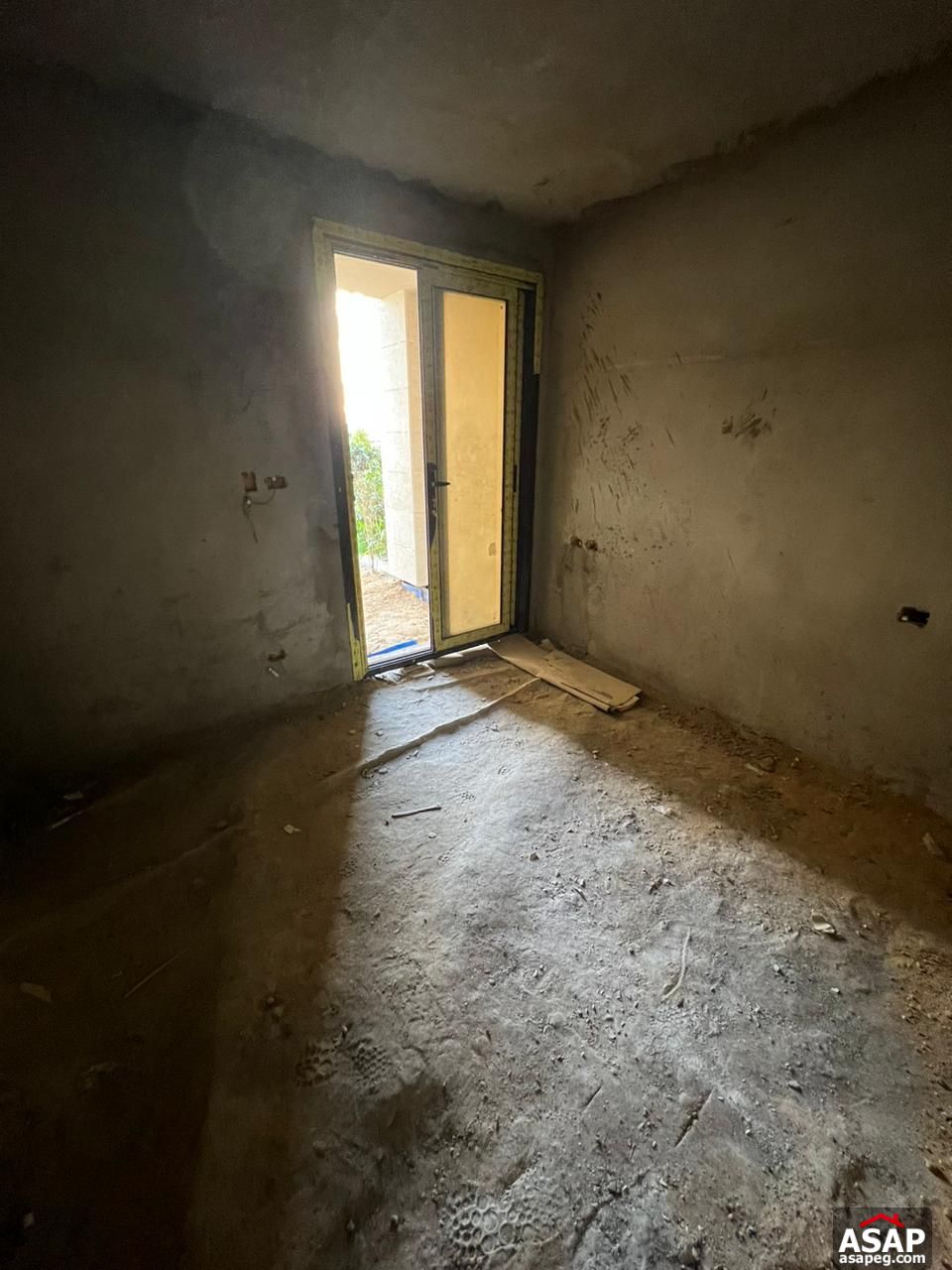 Ground Floor for Sale in Azad Compound