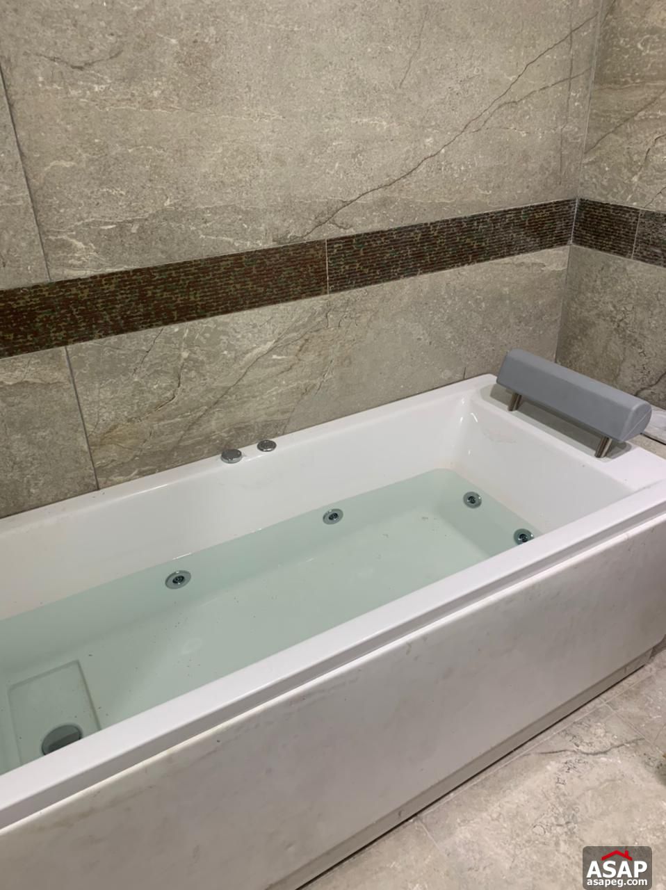 I Villa for Sale in Mountain View Hyde Park