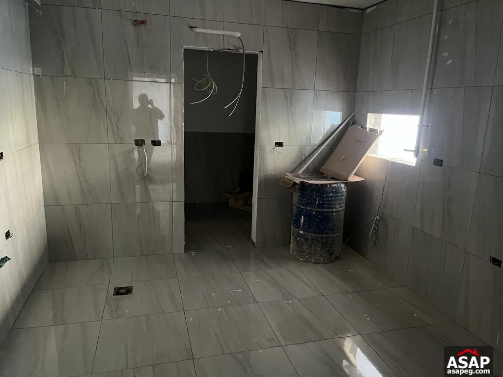 Duplex with Garden for Sale in Eastown