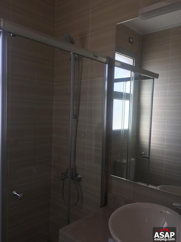 Penthouse for Rent in Village Gate