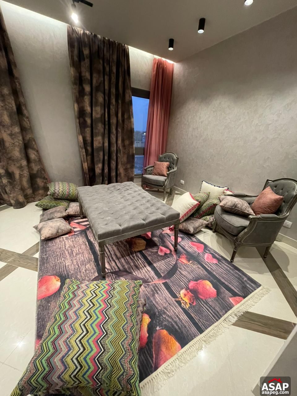 Furnished Apartment for Rent in Eastown Furnished Apartment for Rent in Eastown