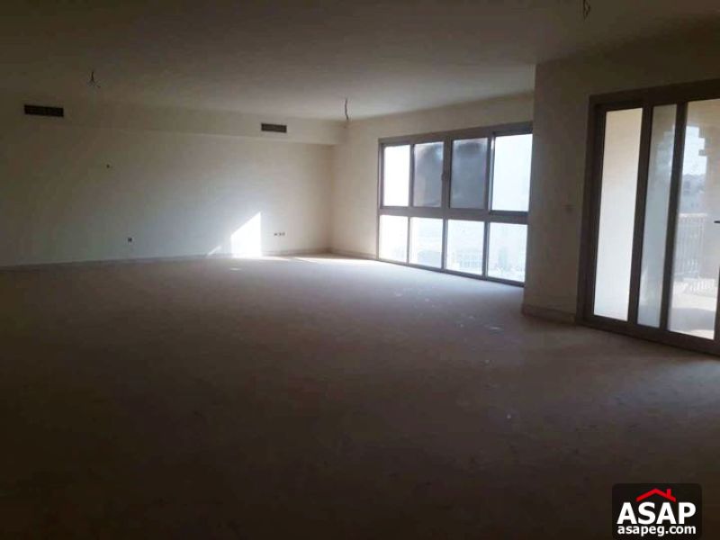 Apartment with Nice View in Uptown Cairo for Rent